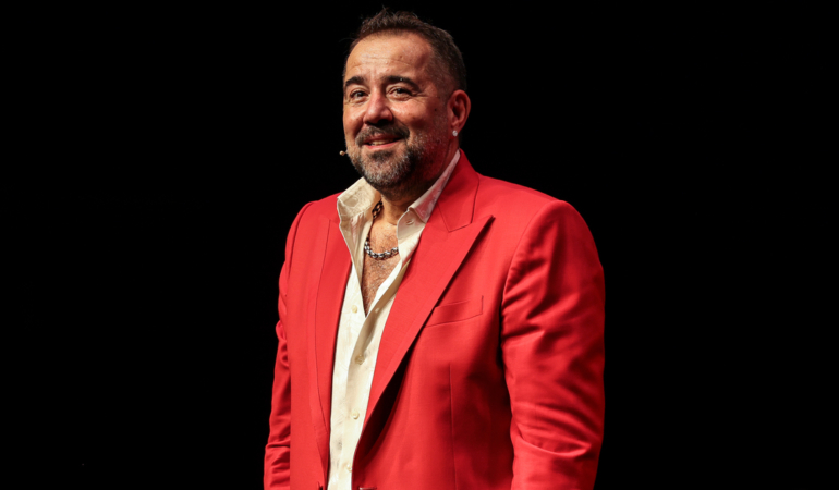 Ata Demirer Gazinosu 2 yaz turnesine çıkıyor