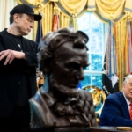 Elon Musk Görevden Ayrıldı