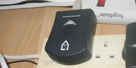 Dizüstü bilgisayar ve kablosuz modem