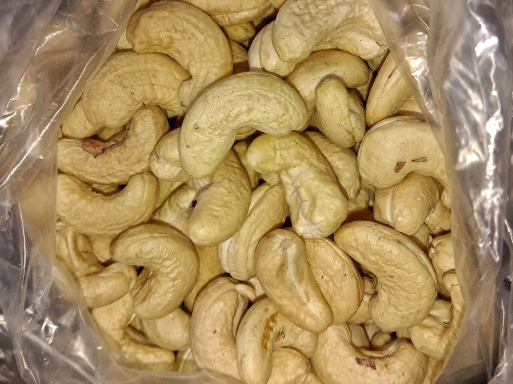 Kuruyemiş, yeşil yapraklı sebze ve baklagillerden oluşan magnezyum kaynakları