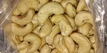 Kuruyemiş, yeşil yapraklı sebze ve baklagillerden oluşan magnezyum kaynakları