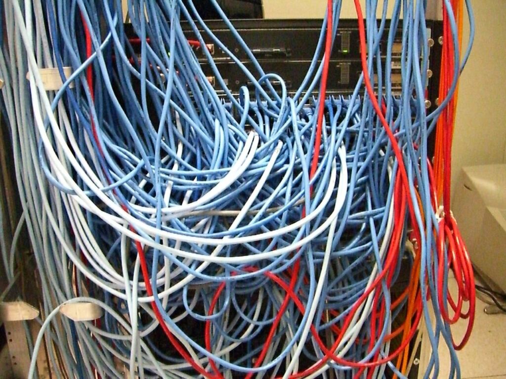 Subdomain kurulumu için sunucu ve ağ kabloları