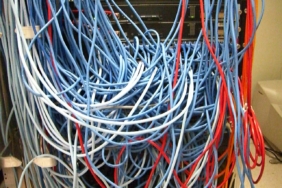 Subdomain kurulumu için sunucu ve ağ kabloları