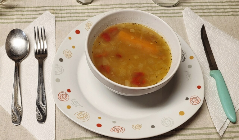 Kâsede sebze çorbası